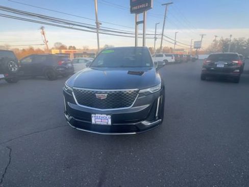 Used 2023 Cadillac XT6 Premium Luxury w/ Technology Package AWD/4WD image 3