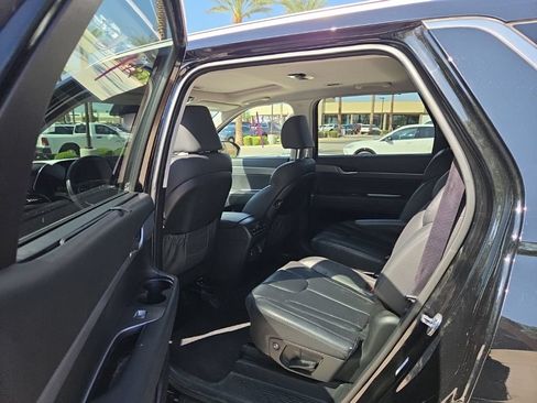 Used 2022 Hyundai Palisade SEL w/ Premium Package FWD image 9