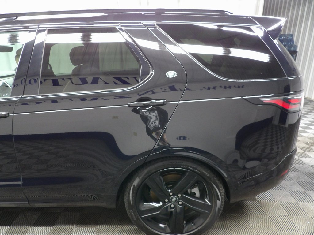 Used 2024 Land Rover Discovery Dynamic SE AWD/4WD image 34