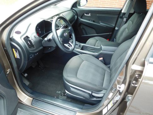 Used 2013 Kia Sportage LX w/ Convenience Pkg FWD image 10