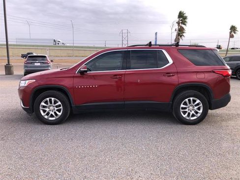 Used 2019 Chevrolet Traverse LT image 4