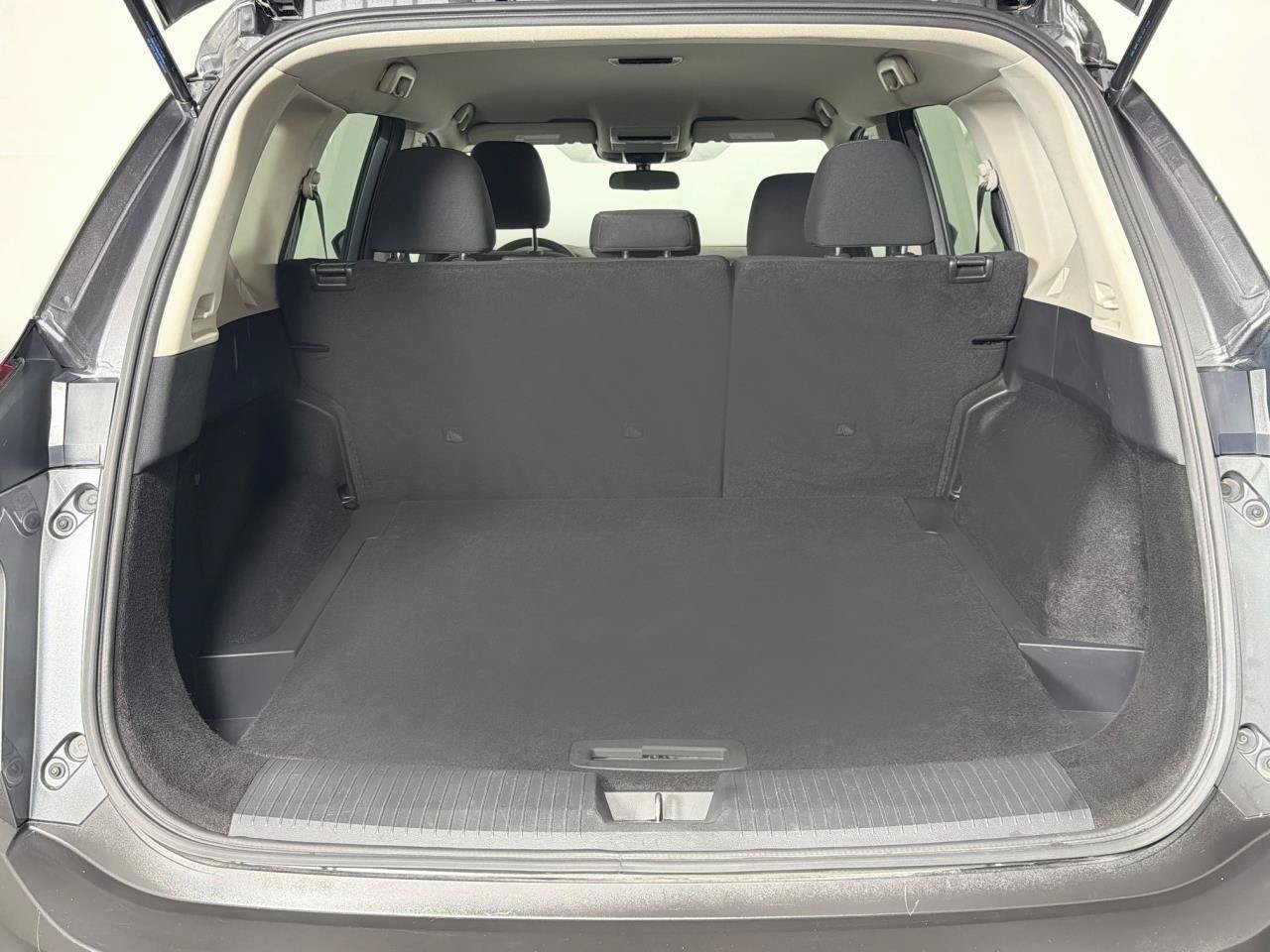 Used 2023 Nissan Rogue S AWD/4WD image 39
