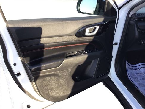 Used 2022 Jeep Compass Trailhawk w/ Trailhawk Elite Group image 19