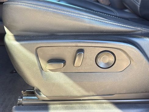 Used 2023 Chevrolet Silverado 1500 LTZ image 14