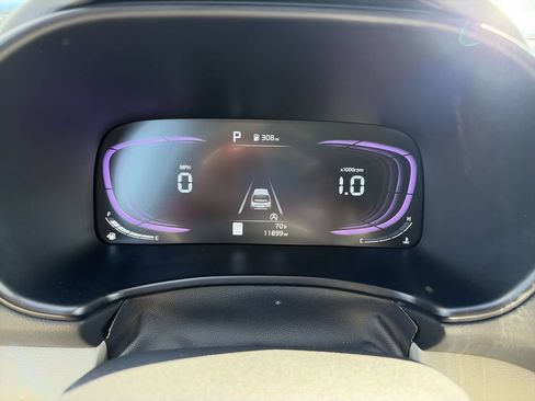 Used 2025 Kia Soul LX w/ LX Technology Package FWD image 15
