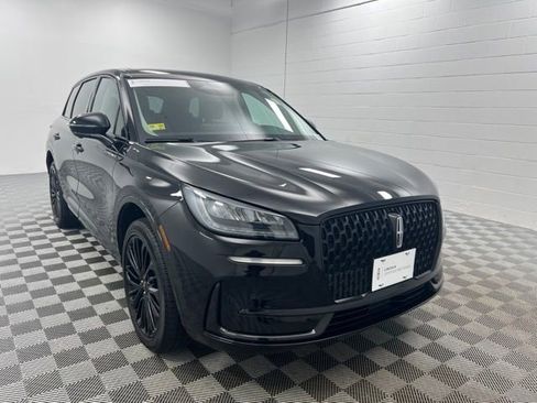Used 2023 Lincoln Corsair AWD w/ Equipment Group 101A image 2