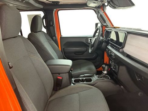 Used 2025 Jeep Wrangler Unlimited Sport S 4xe w/ Convenience Group AWD/4WD image 14
