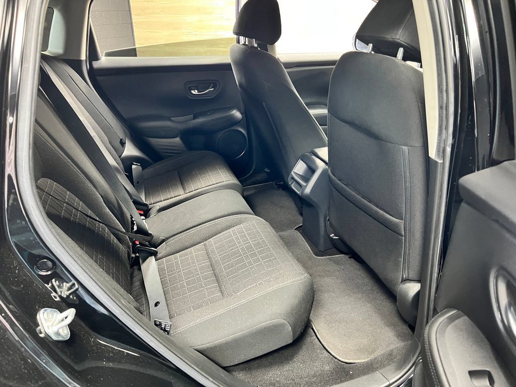 Used 2024 Honda HR-V LX image 14