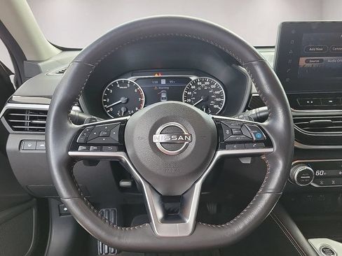Used 2023 Nissan Altima 2.0 SR FWD image 19