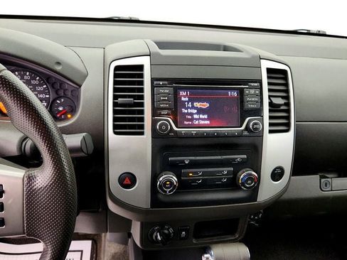 Used 2017 Nissan Frontier SV AWD/4WD image 14