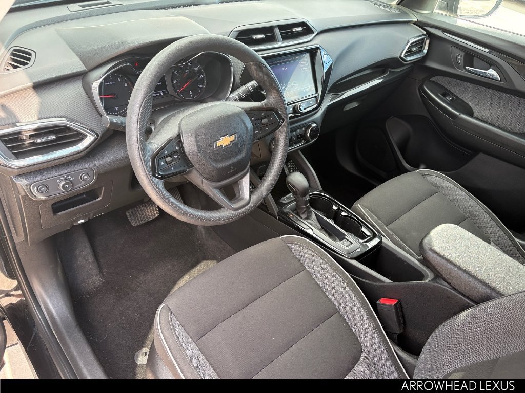 Used 2021 Chevrolet TrailBlazer LT w/ Convenience Package FWD image 30