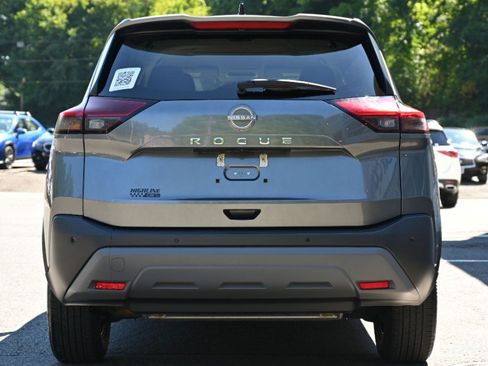 Used 2023 Nissan Rogue S FWD image 4