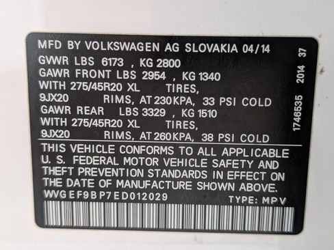 Used 2014 Volkswagen Touareg Executive AWD/4WD image 41