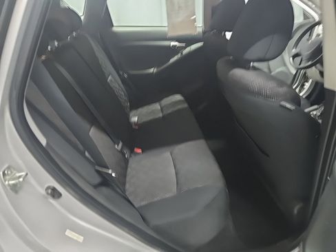 Used 2009 Pontiac Vibe Base w/ Preferred Package image 14