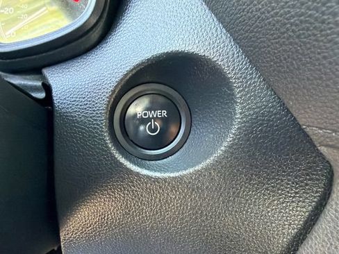 Used 2024 Toyota Corolla Cross AWD Hybrid image 30