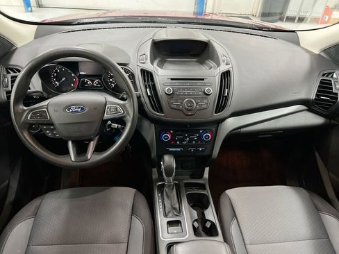 Used 2018 Ford Escape SE image 10