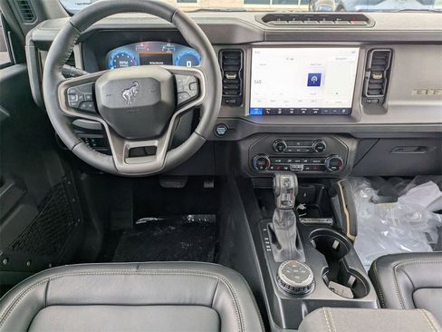 New 2025 Ford Bronco Badlands w/ Sasquatch Package image 42