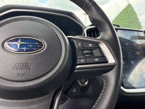 Used 2023 Subaru Ascent Touring AWD/4WD image 8