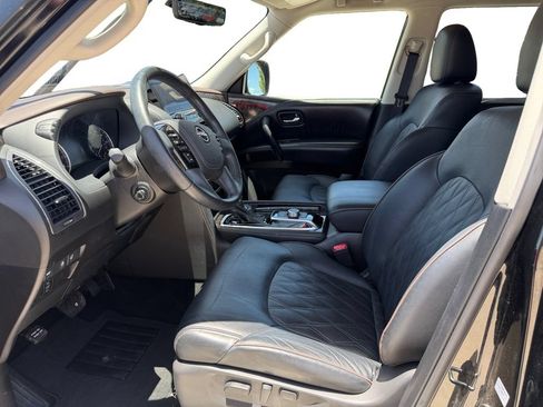 Used 2024 Nissan Armada Platinum w/ Captain's Chairs Package RWD image 10