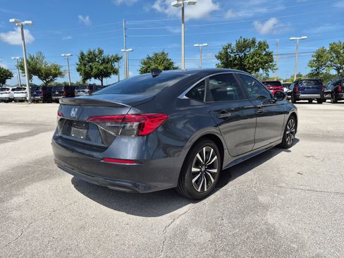 Used 2024 Honda Civic EX image 6