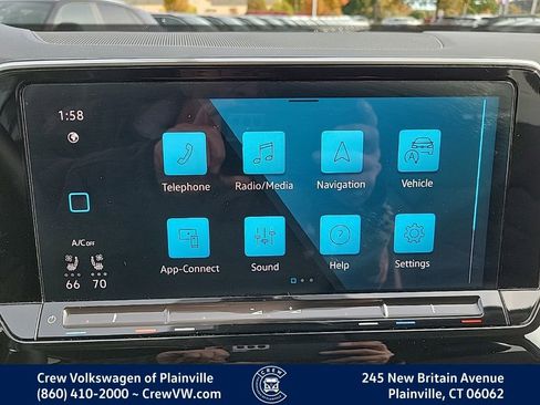 Certified 2024 Volkswagen Atlas SE image 32