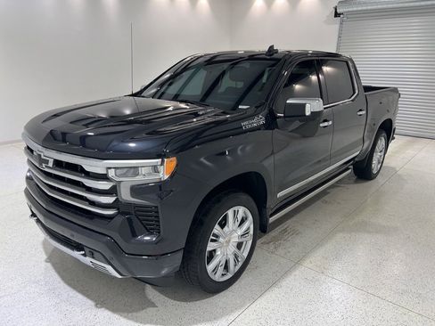 Used 2024 Chevrolet Silverado 1500 High Country image 1