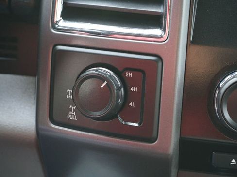 Used 2015 Ford F150 XLT w/ Equipment Group 301A Mid image 20