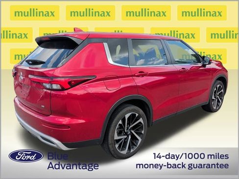 Used 2024 Mitsubishi Outlander SE AWD/4WD image 3