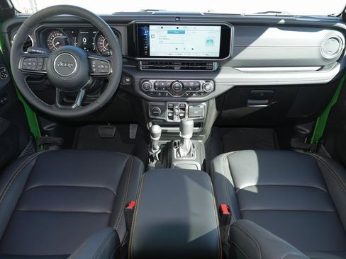 New 2025 Jeep Gladiator High Tide image 6