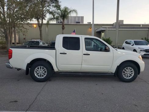 Used 2019 Nissan Frontier SV image 10