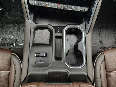 Used 2025 GMC Sierra 2500 Denali w/ Denali Reserve Package image 48