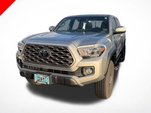 Used 2023 Toyota Tacoma TRD Off-Road image 1