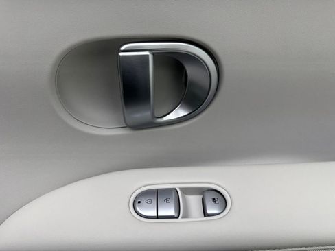 Used 2023 Hyundai Ioniq 5 Limited image 47