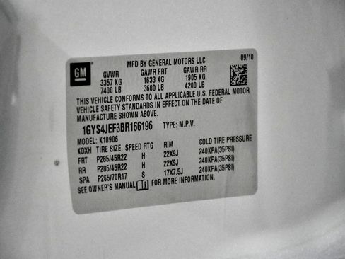 Used 2011 Cadillac Escalade ESV Premium image 21