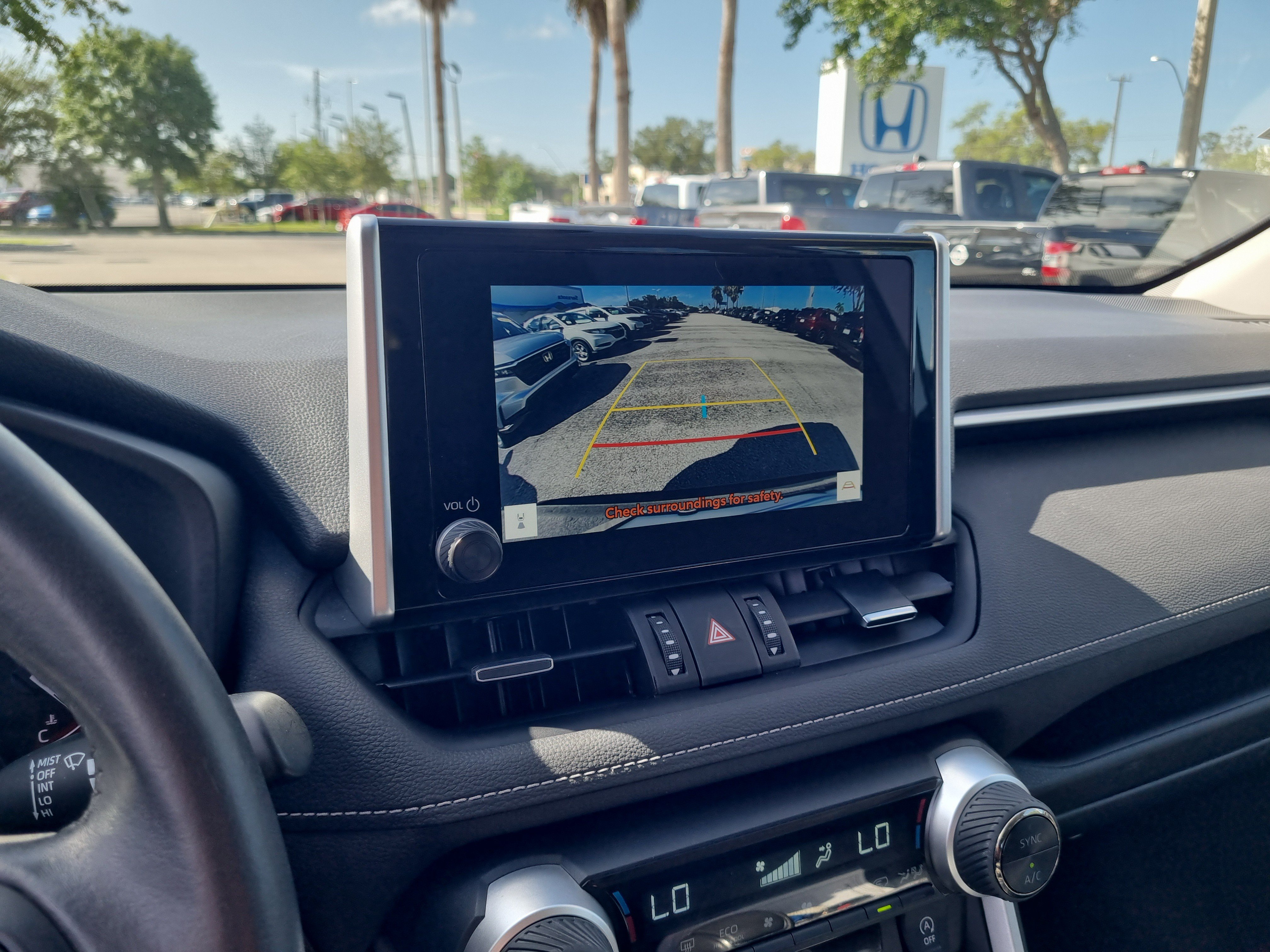 Used 2023 Toyota RAV4 XLE Premium FWD image 29