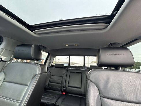 Used 2016 GMC Sierra 1500 Denali w/ Denali Ultimate Package image 32