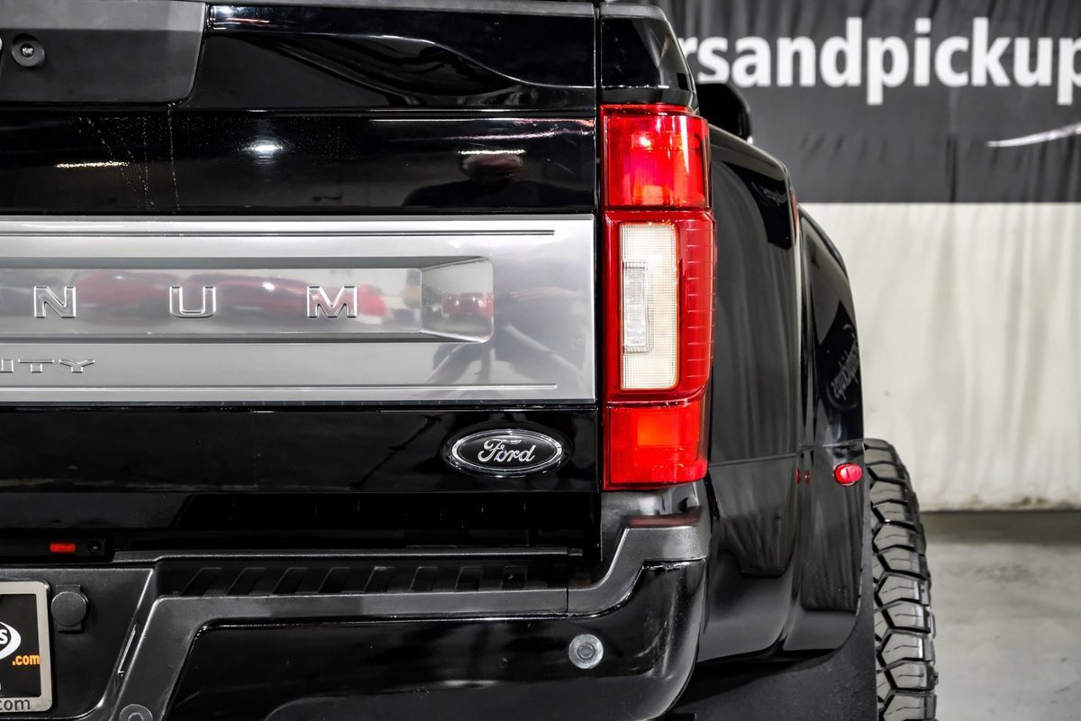 Used 2020 Ford F350 Platinum w/ FX4 Off-Road Package AWD/4WD image 44