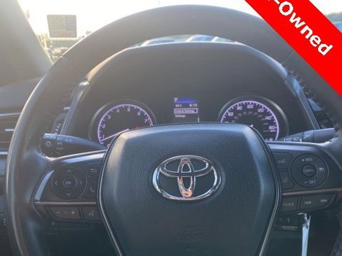 Used 2024 Toyota Camry SE image 25