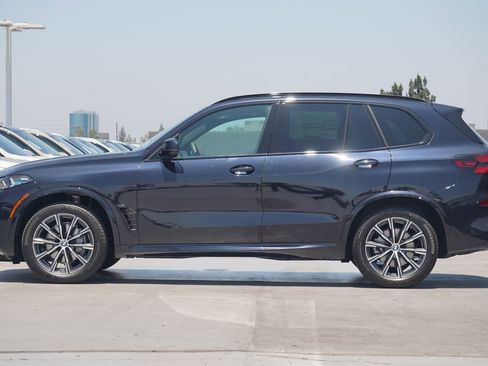 Used 2026 BMW X5 xDrive40i w/ M Sport Package image 4