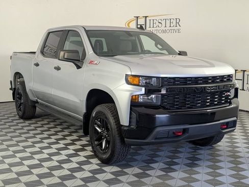Used 2021 Chevrolet Silverado 1500 Custom Trail Boss AWD/4WD image 2