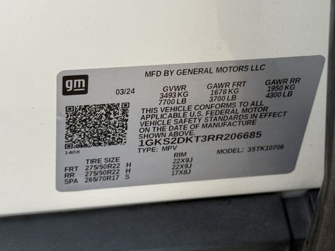 Used 2024 GMC Yukon Denali w/ Advanced Technology Package AWD/4WD image 31