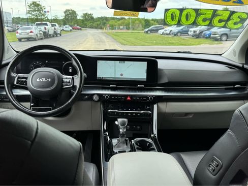 Used 2022 Kia Carnival SX Prestige FWD image 17