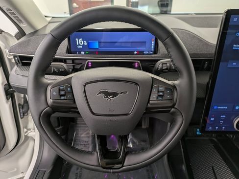 Used 2024 Ford Mustang Mach-E Premium image 19