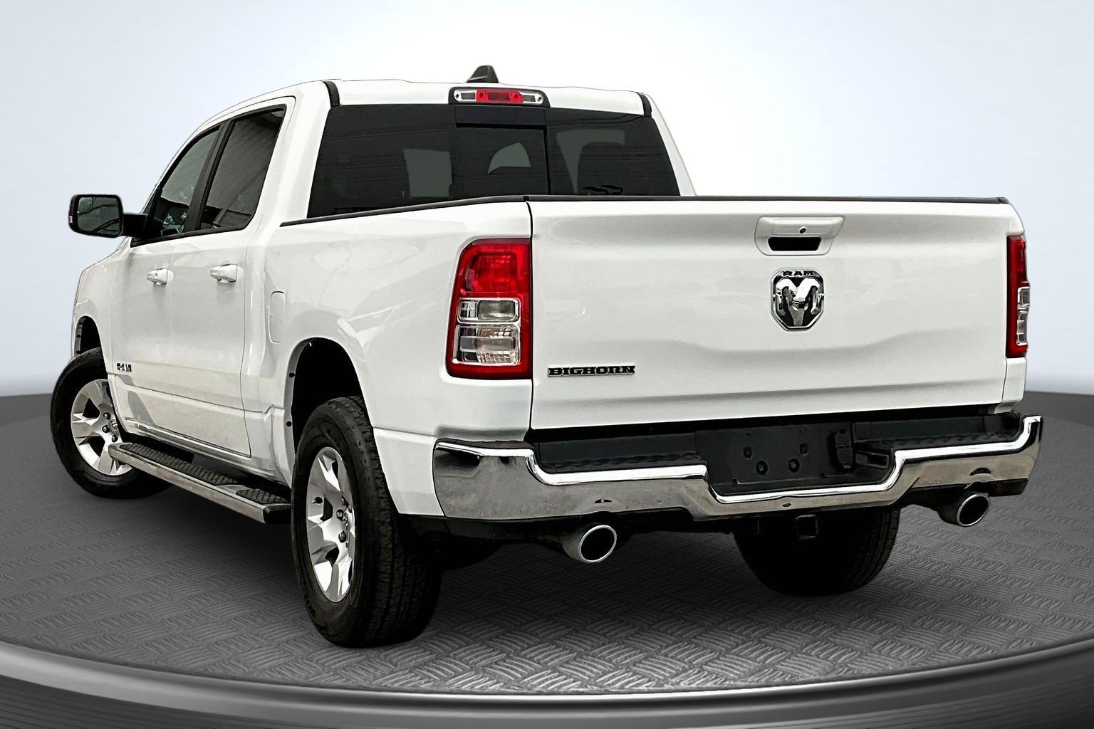 Used 2022 RAM 1500 Big Horn RWD image 3