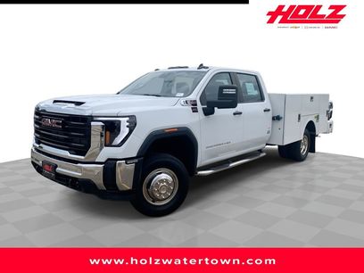 New 2024 GMC Sierra 3500 Pro w/ Fleet Convenience Package