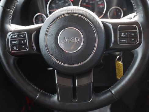 Used 2018 Jeep Wrangler Unlimited Rubicon AWD/4WD image 17