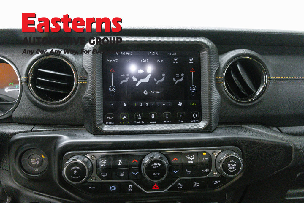 Used 2023 Jeep Wrangler Unlimited Sahara AWD/4WD image 13
