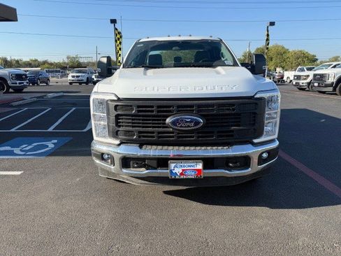 New 2025 Ford F250 XL w/ XL Chrome Package image 3