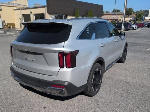 Used 2025 Kia Sorento SX Prestige AWD/4WD image 7