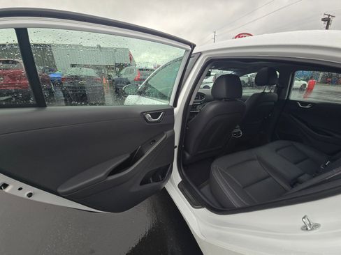 Used 2019 Hyundai Ioniq Limited image 17
